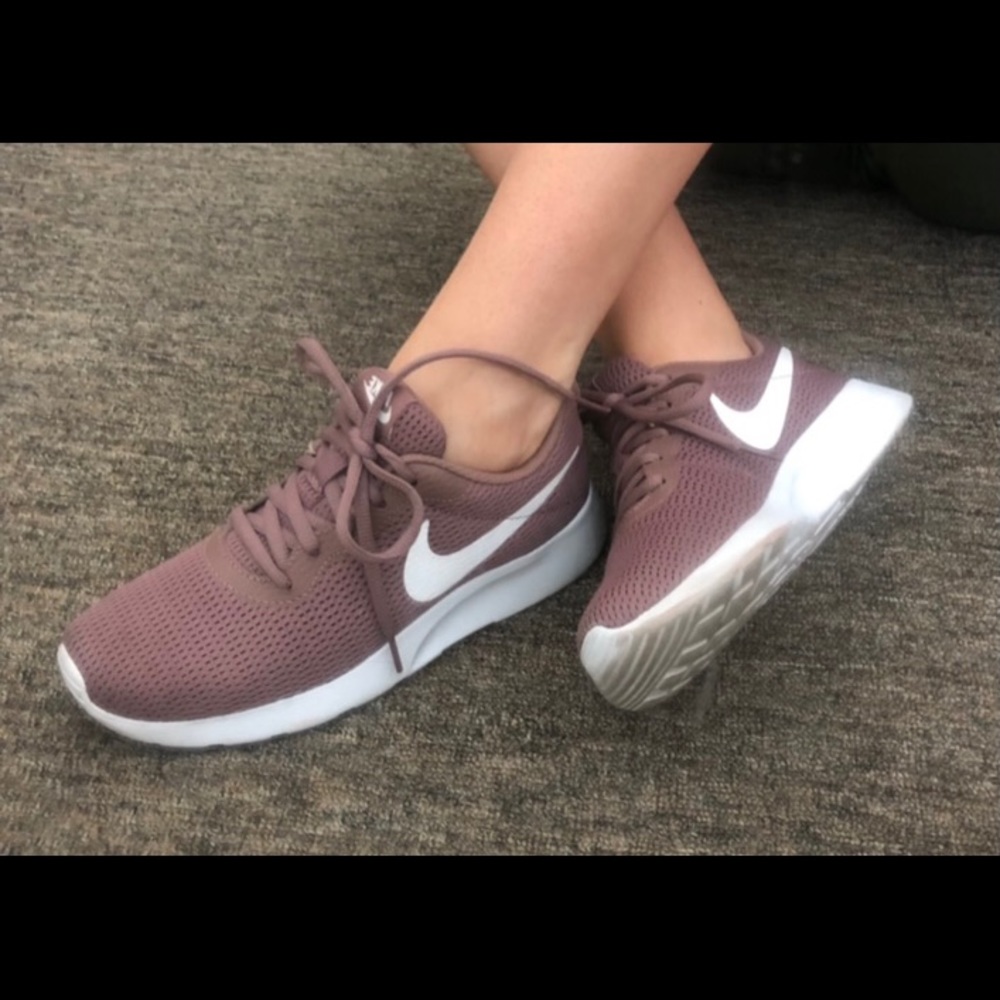 Nike Tajun Running Shoes